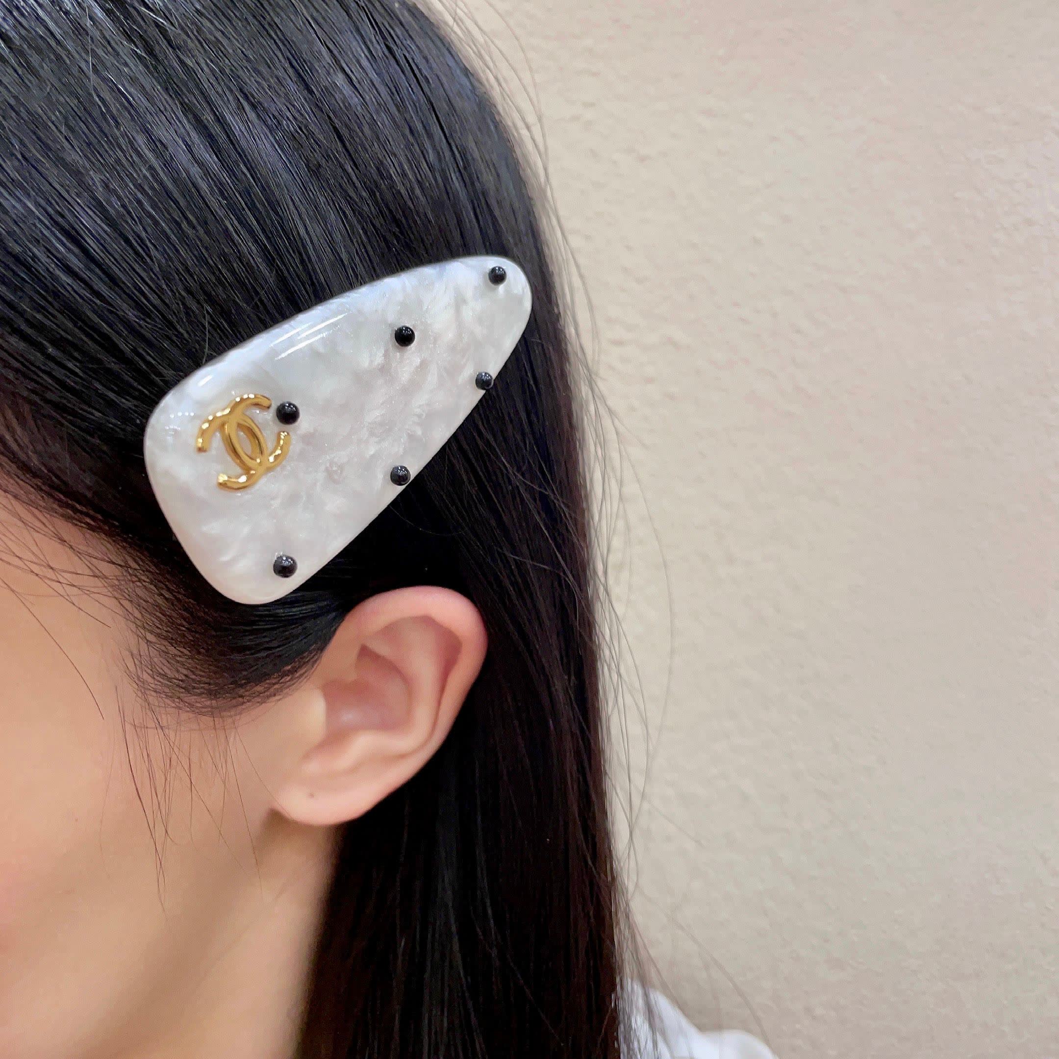 Chanel White Pearl Hair Clip with Gold CC Logo